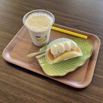 Banana Keki No Montedoru - 生バナナケーキ・牛乳バナナジュース
