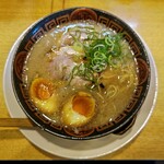 博多長浜ラーメン 夢街道 - 長浜ラーメン（煮玉子トッピング）