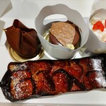 ピュイサンス - 左上からピエモンテ、ドートンヌ、メディテラネ…っていう名前だったはず苦笑、下はいちじくのタルト♪