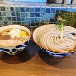 麺屋 みつば - 汁増しつけ麺(大)味玉付けるの忘れた！みつばさんのつけ麺ホント好み(///∇︎///)
      