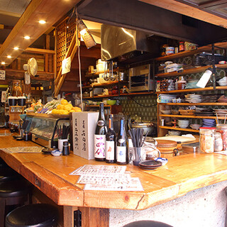 A variety of seating options◆An old folk Izakaya (Japanese-style bar) style izakaya recommended for various banquets