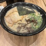 石田一龍 福岡博多店 - 