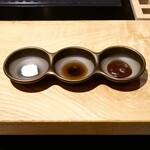 Toriyakiniku Kakoi - 塩、酢醤油、味噌ダレ