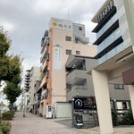 梅花堂 - 多分、あの建物がそうだ