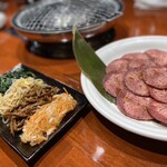 やきにく 萬々事々 - 