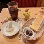 コメダ珈琲店 - クリームコーヒー　580円(税込)＋モーニングCセット(無料サービス)