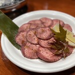 やきにく 萬々事々 - 