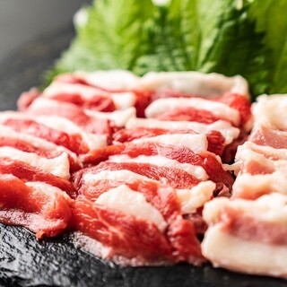 Directly shipped from Kumamoto! Enjoy the flavor of high-quality horse meat with [horse sashimi]