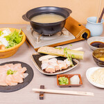 備長炭火焼鳥たまるや - 鶏しゃぶ鍋