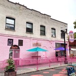 Voodoo Doughnut - Exterior