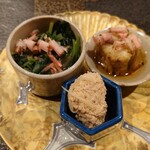 酒遊庵こてつ - 前菜(三つ葉のおひたし、なすの煮浸し、鱈子の含め煮)