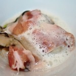 レストランディファランス - 赤穂の牡蠣と黒枝豆・・・ぷりぷりの牡蠣が絶品です。