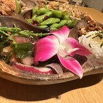 ALOHA TABLE - 