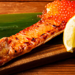 Ootoro Salmon Harasu and Salmon Roe Grilled with Parent and Child