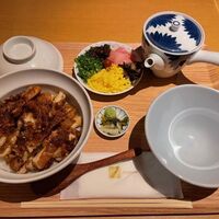 鶏料理 清水 - 名物鶏蒲焼きひつまぶし　1800円
                ご飯大盛り無料
