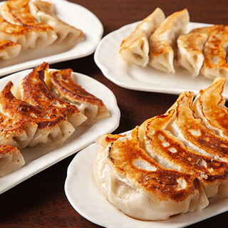 Handmade Gyoza / Dumpling ◆From the standard to the garlic-free and unusual varieties that girls will love♪