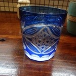 いとや - 和らぎ水は切子のグラスで