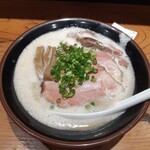 中華蕎麦 ひら井 - 三獣泡白湯蕎麦　ひら井で食べるエスプーマ！