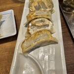 青山餃子房 - 