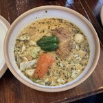 SOUP CURRY KING - チキンカリー＋マッシュルーム 辛さ：２、ｽｰﾌﾟ：普通、ﾗｲｽ：通常