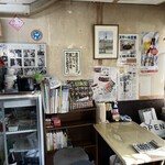 うまいものや - 気合いの入った店内