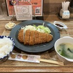 かつきち - ロースカツ定食 950円