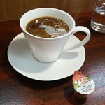 キッチン ブルー グローブ - ミルクを入れます