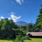 地粉そば処 みのり - 浅間牧場から望む浅間山