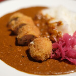 アピシウス - チキンカレー 1000円