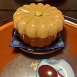 菊乃井 - 器はかぼちゃ？じゃなくて菊よね？