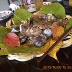 比良山荘 - 山盛りの松茸と茸