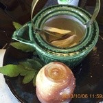 比良山荘 - 松茸の土瓶蒸し