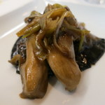 うずまき 別館 - 香茸、ほうき茸、ひら茸の炒め物