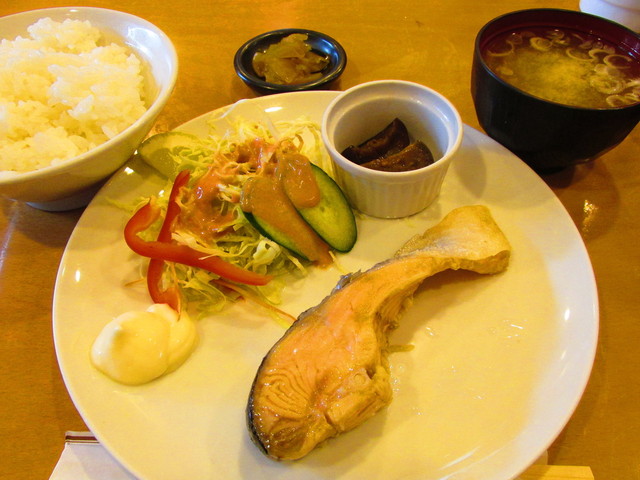 CAFE 鳩ポッポ （HATOPOPPO） - 半蔵門/洋食 | 食べログ