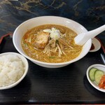 丸山飯店 - ラーメンとセットの小ライス&キムチ