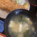 とんかつ 天寿々 - 味噌汁