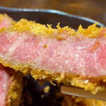 キセキ食堂 - 岩塩で肉の旨味を味わう