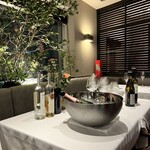 KINOE - 心地よい店内。