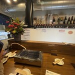 くわはた - カウンター席の