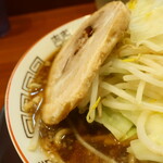 三代目 らーめん千 - チャーシューの厚み