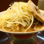 三代目 らーめん千 - らーめん＋ニンニク少し