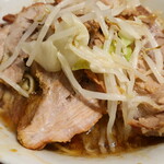 ラーメン二郎 - この日の豚