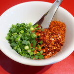 ラーメン二郎 - 待ってる間にカスタマイズ♪