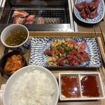 Yakiniku Shokudou Yamato - ホルモン定食＆ハラミ