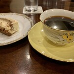 ホシヤマ珈琲店 - ロイヤルブレンドとチーズケーキ