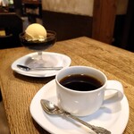 喫茶ルオー - クリームコーヒーゼリーと珈琲