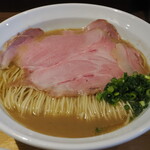 NIBOSHI MANIA - 濃厚トクビレ鮮魚煮干蕎麦　正面