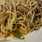 NIBOSHI MANIA - 麺の下に油ダレ