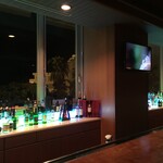 TROPICS Lounge & Bar - 