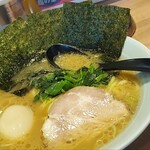 横浜家系ラーメン 銀家 - 